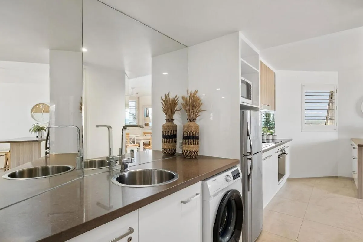 Apartment Superior One-Bedroom Penthouse With Ocean Views & Exclusive Rooftop Mooloolaba