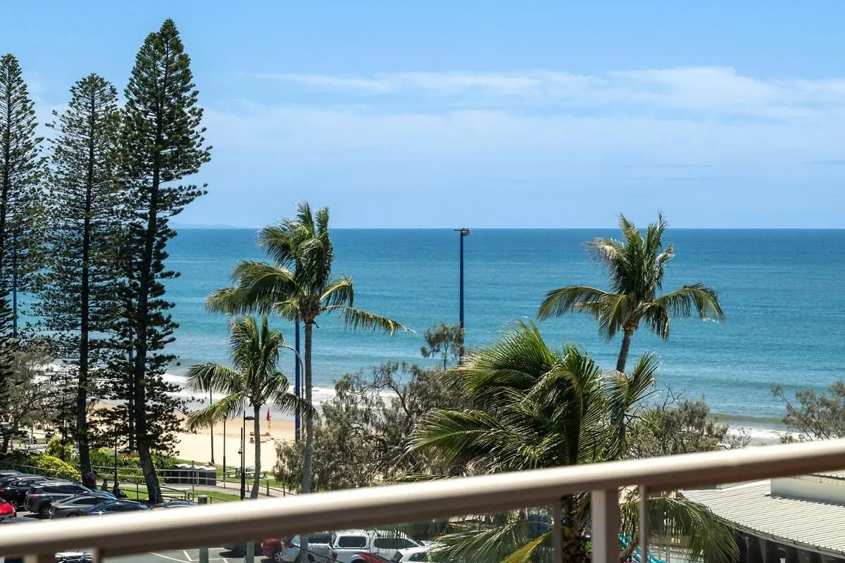 Superior One-Bedroom Penthouse With Ocean Views & Exclusive Rooftop Mooloolaba Apartment